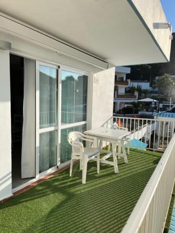 Apartamentos Cana Sofia Кала-Лонга Экстерьер фото