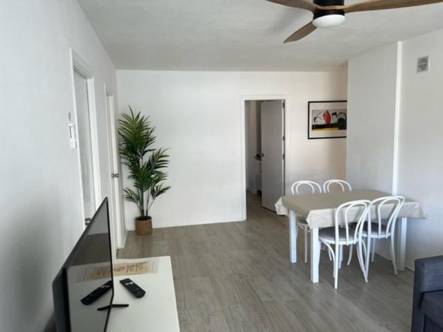 Apartamentos Cana Sofia Кала-Лонга Экстерьер фото