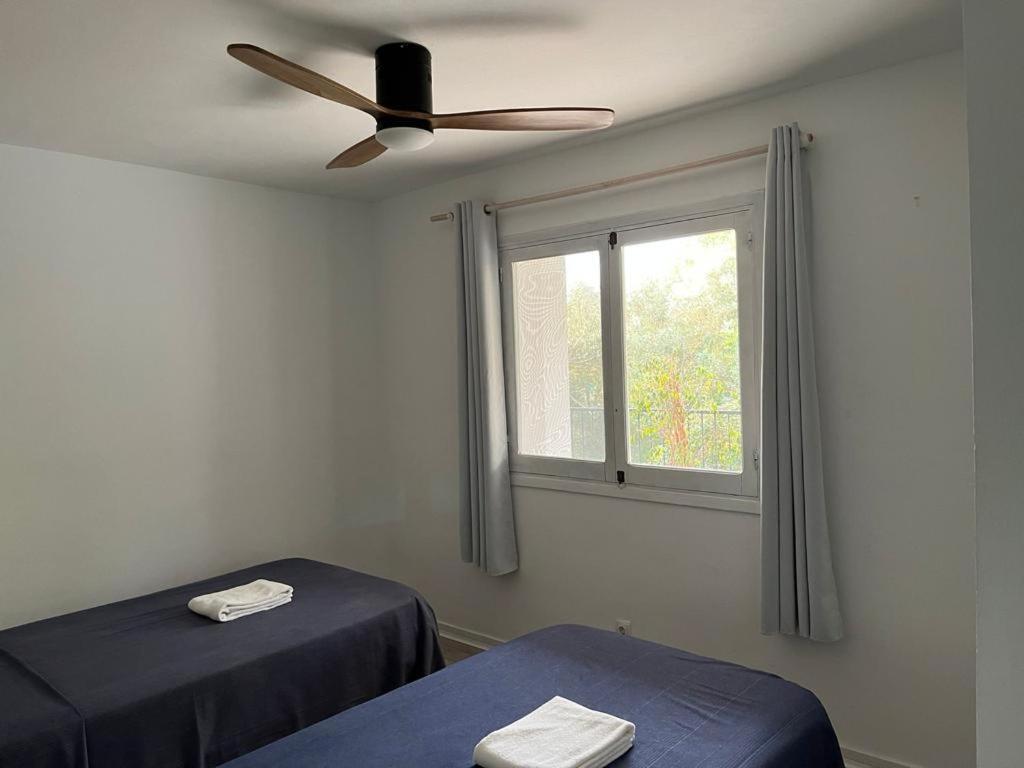 Apartamentos Cana Sofia Кала-Лонга Экстерьер фото